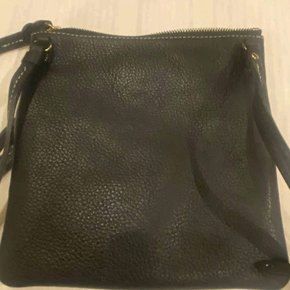 Dooney Bourke cross body - Picture 7 of 10